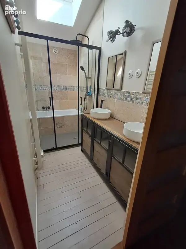Maison familiale avec piscine, atelier et terrain. - photo 7