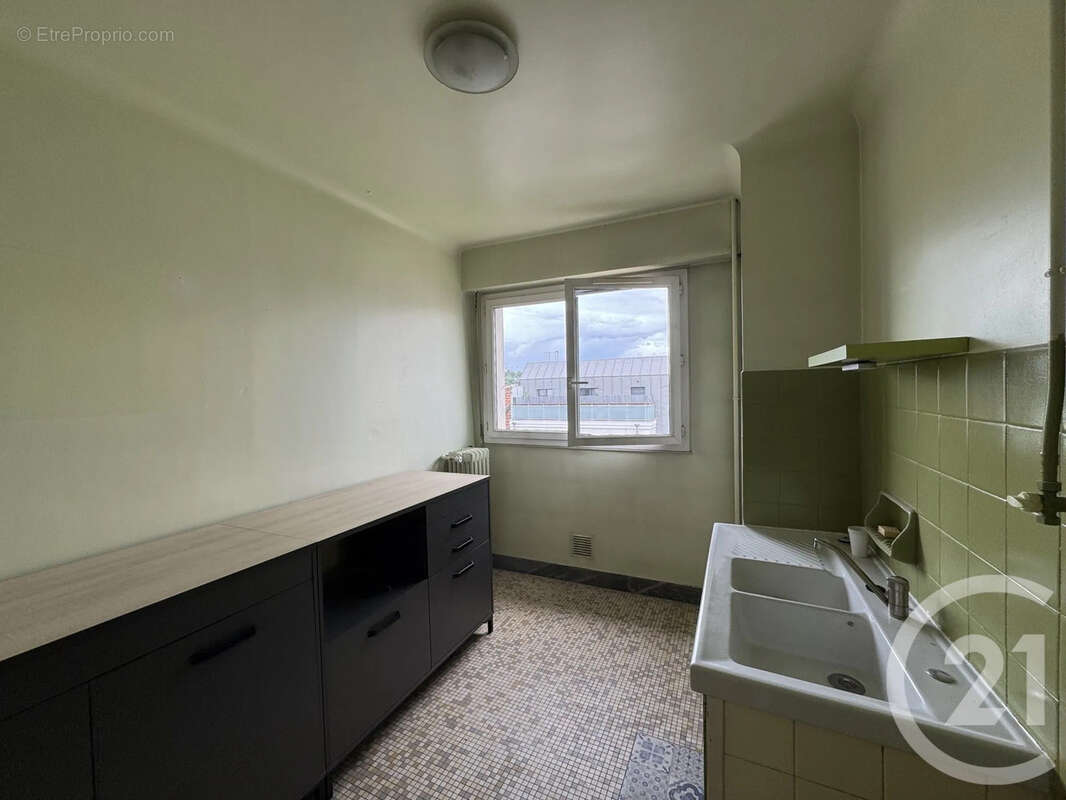 Appartement à SAINT-MAUR-DES-FOSSES