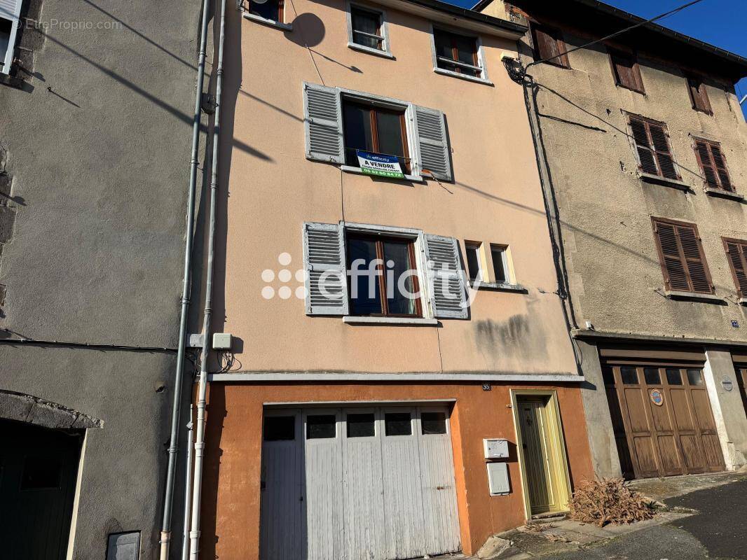 Appartement à THIERS