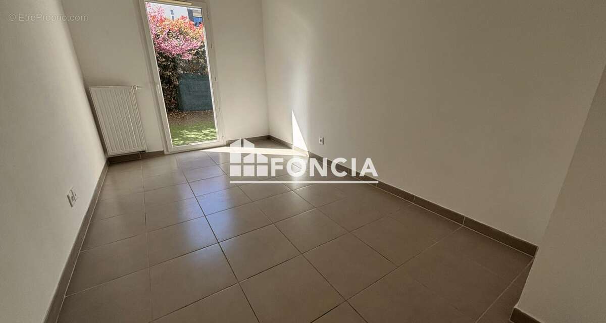 Appartement à HYERES
