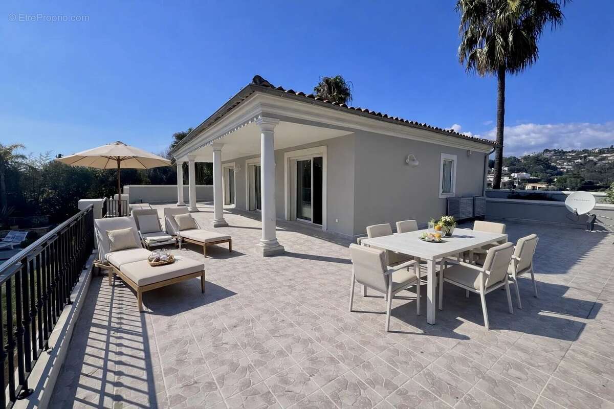 Maison à MOUGINS