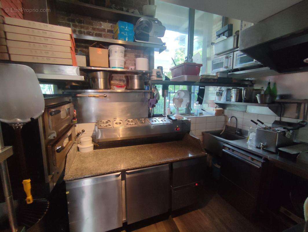 Commerce à PARIS-17E