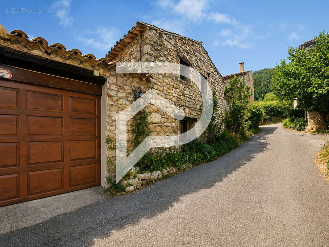 Maison à vendre Saint Montan 13 pièce(s) 296 m2 - photo 9