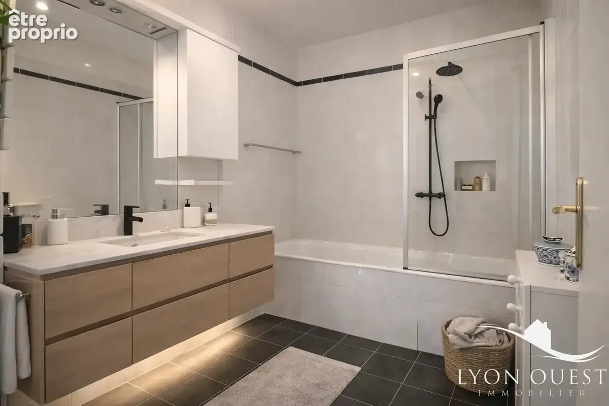 Appartement au centre de Charbonnières-les-Bains - photo 15