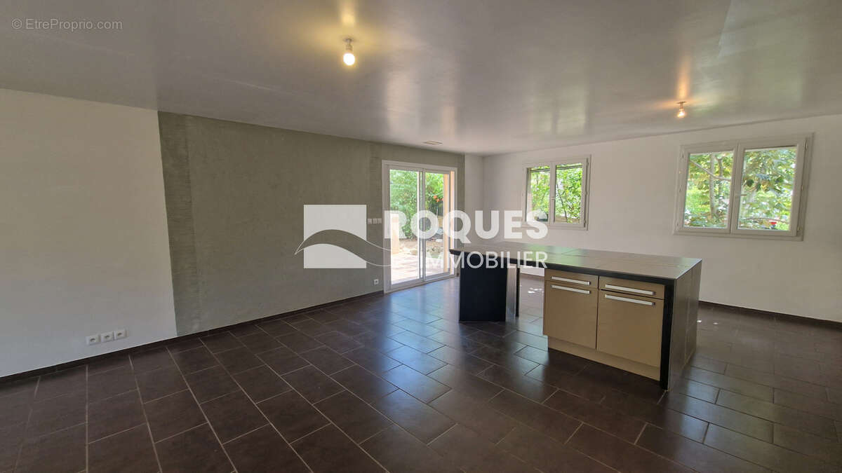 A vendre , villa plus terrain à Soubès - photo 6