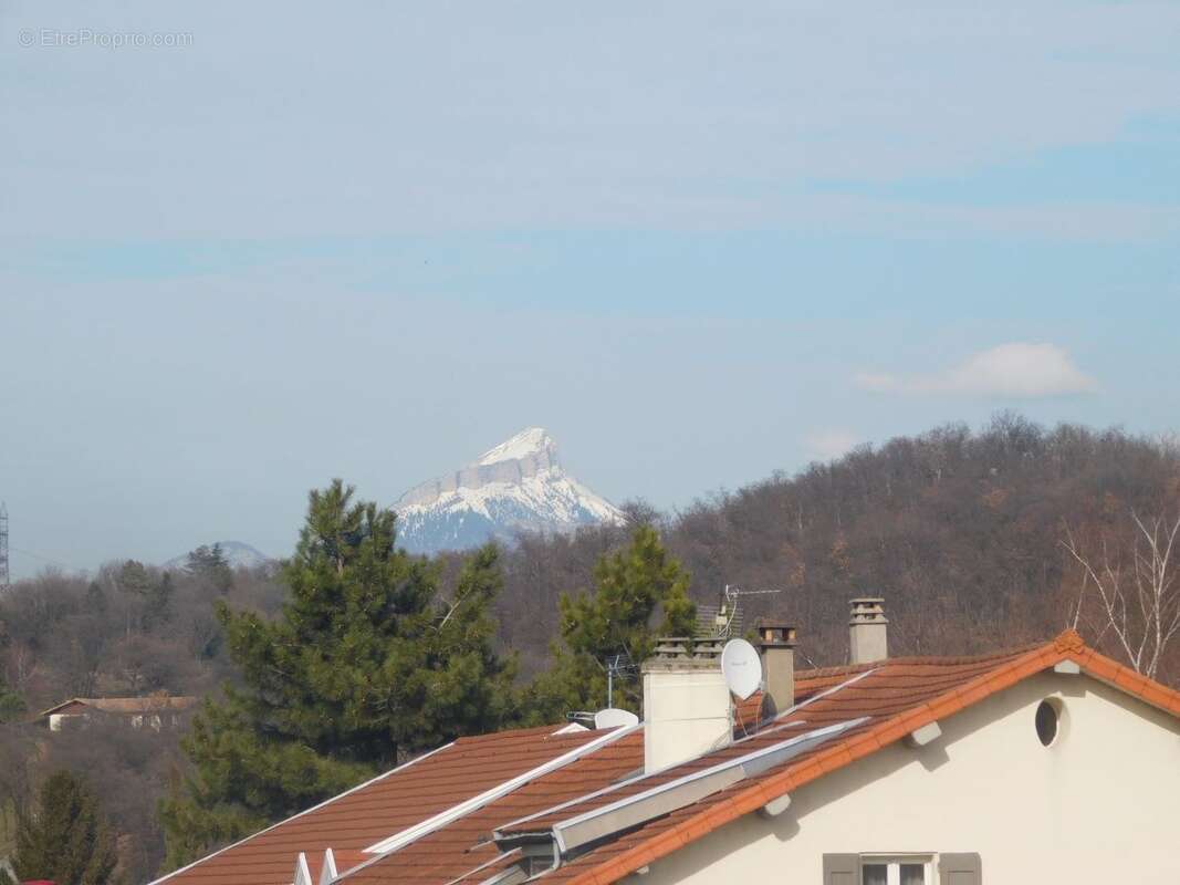 Appartement à VARCES-ALLIERES-ET-RISSET