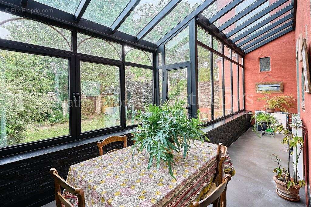 Maison à CROIX