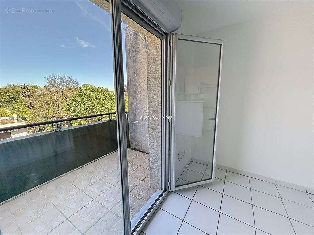 Appartement t2 au dernier etage - photo 3