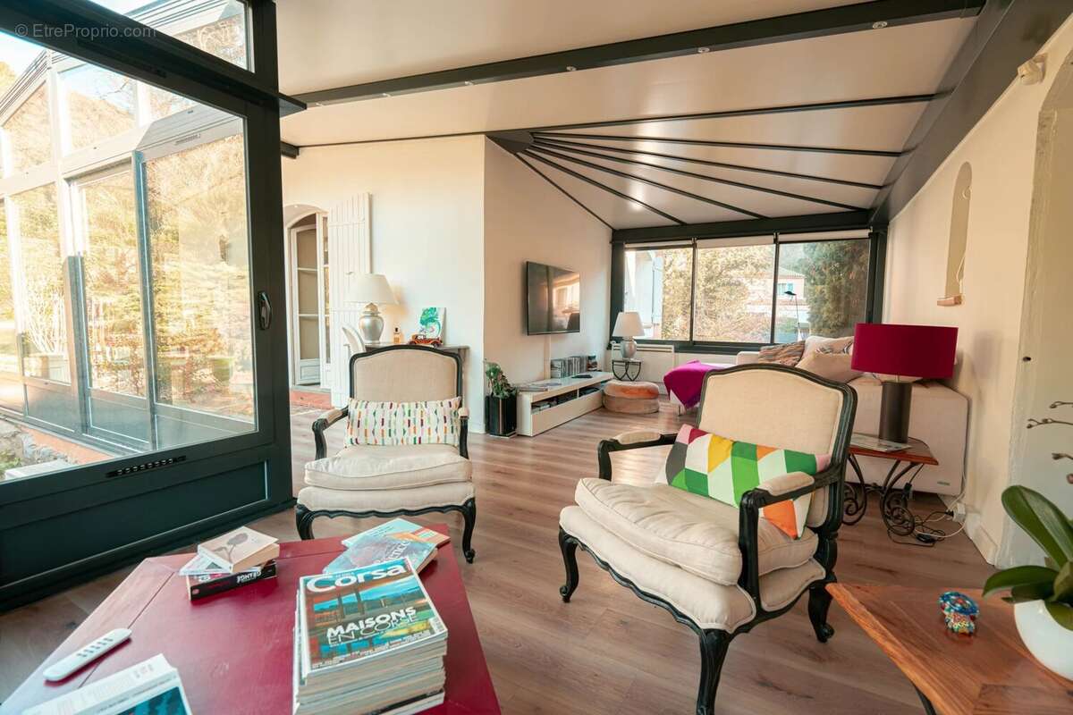 Maison à SAINT-MARC-JAUMEGARDE