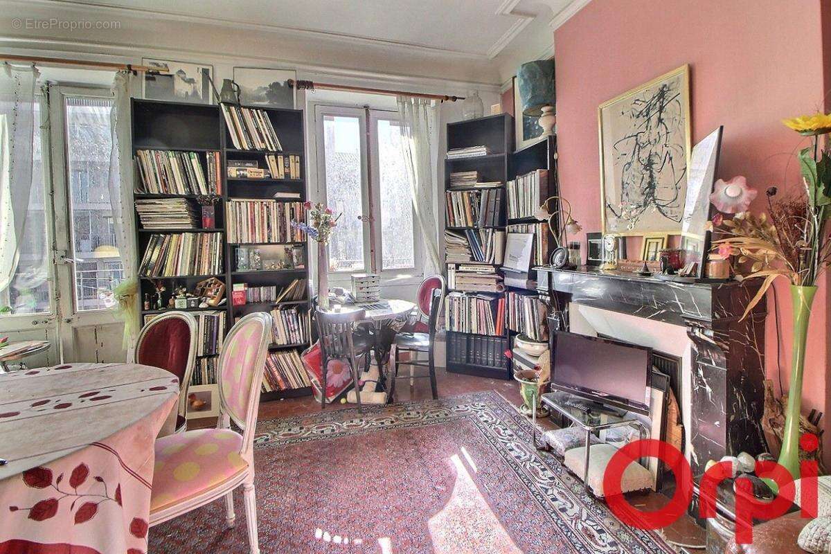 Appartement à MARSEILLE-1E