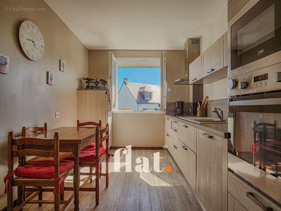 Maison non mitoyenne 90 m2 + véranda 20m2  grand garage (camping car et van)  bourg - photo 11