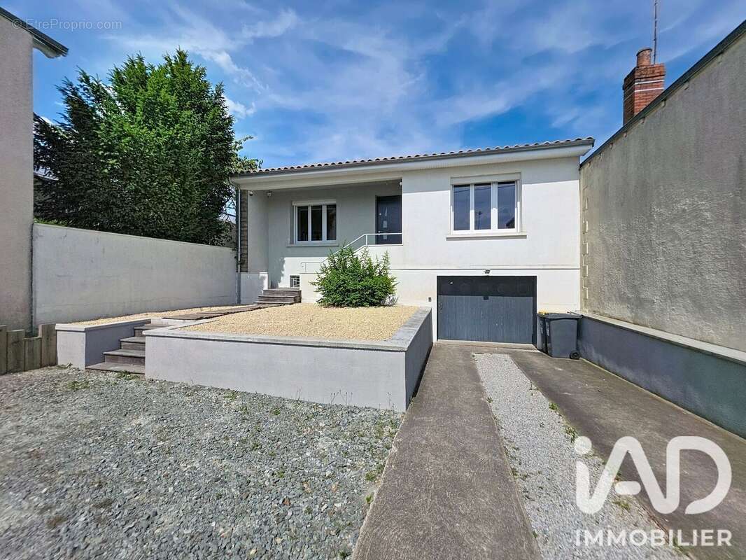 Photo 2 - Maison à PARTHENAY