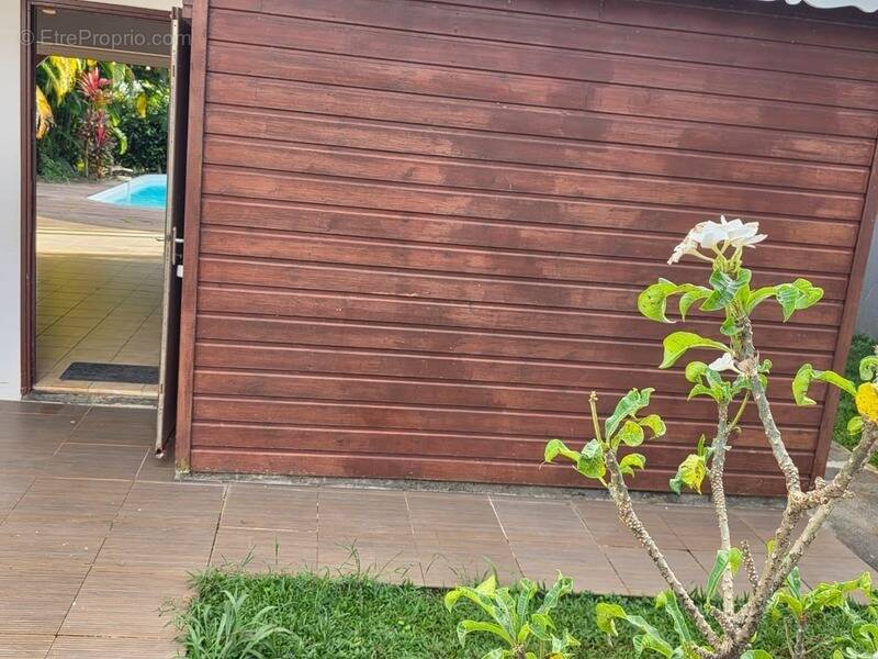 Maison à PETIT-BOURG