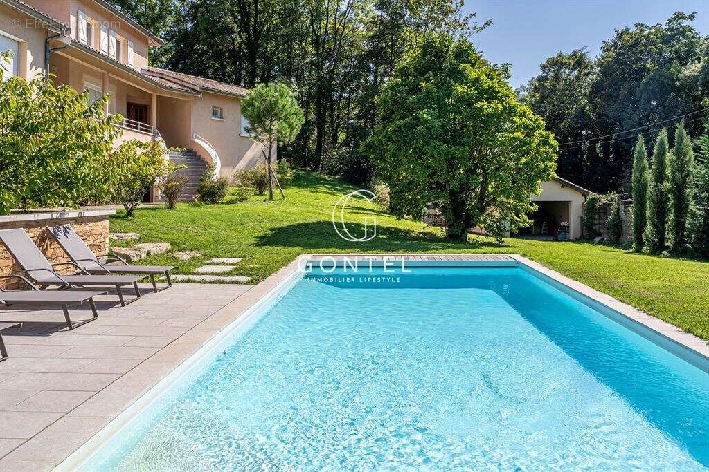 Maison à SAINT-CYR-AU-MONT-D'OR