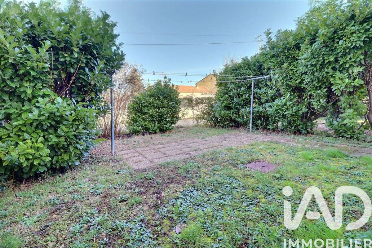 Photo 5 - Maison à SORGUES