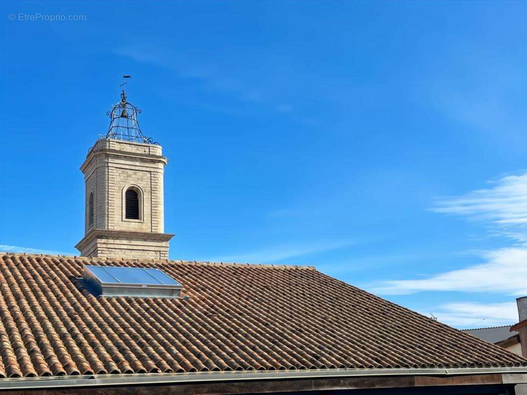 Vente immeuble à Marseillan avec appartement et locaux - photo 4