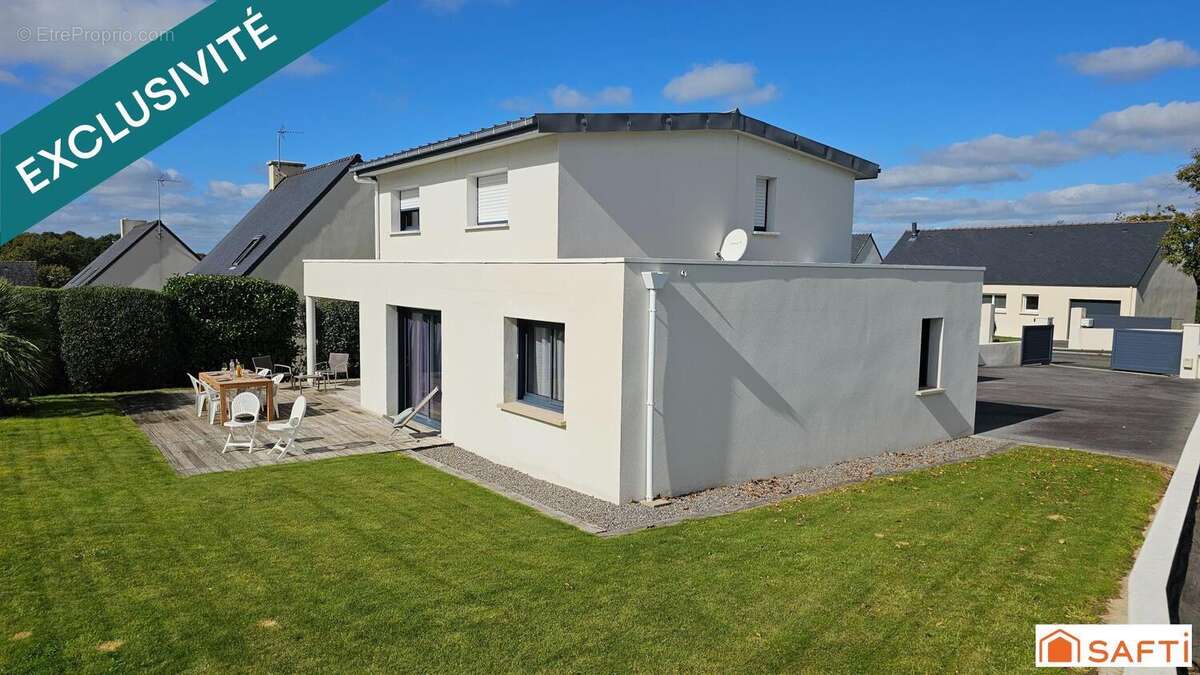 Maison 125 m² à Saint-Yvi  - photo 2