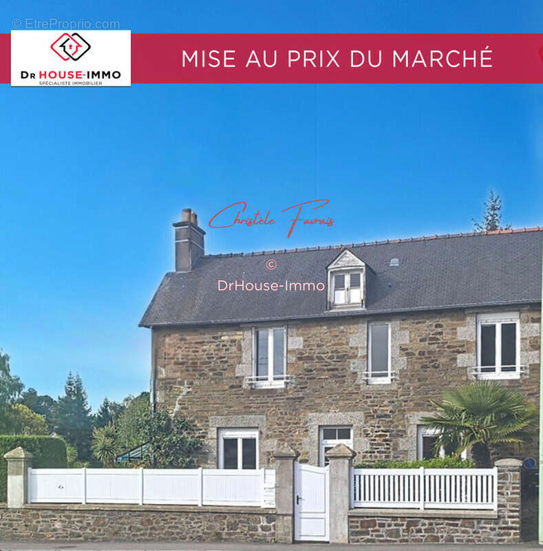 Maison à FOUGERES