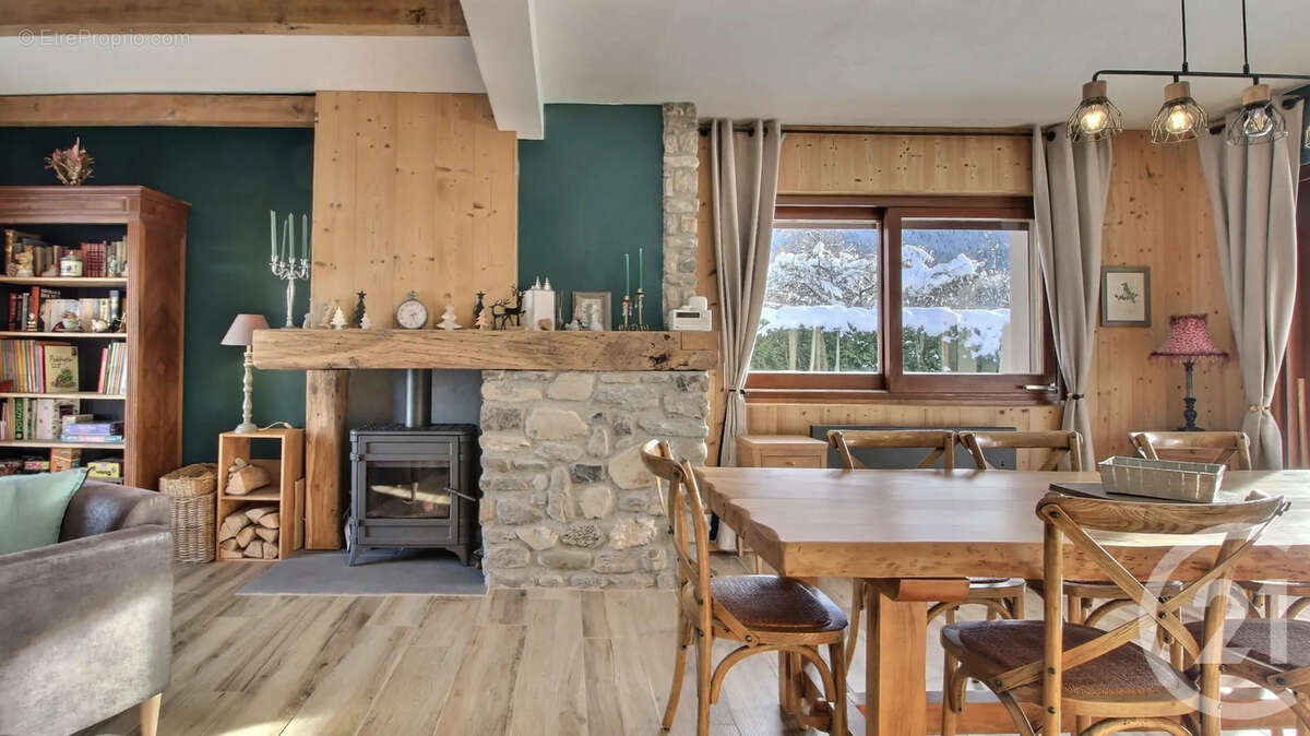 Maison à THOLLON-LES-MEMISES