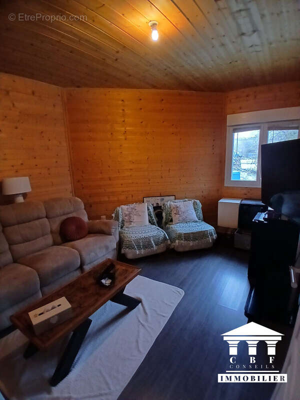 Maison à SAINT-SERNIN-DU-BOIS