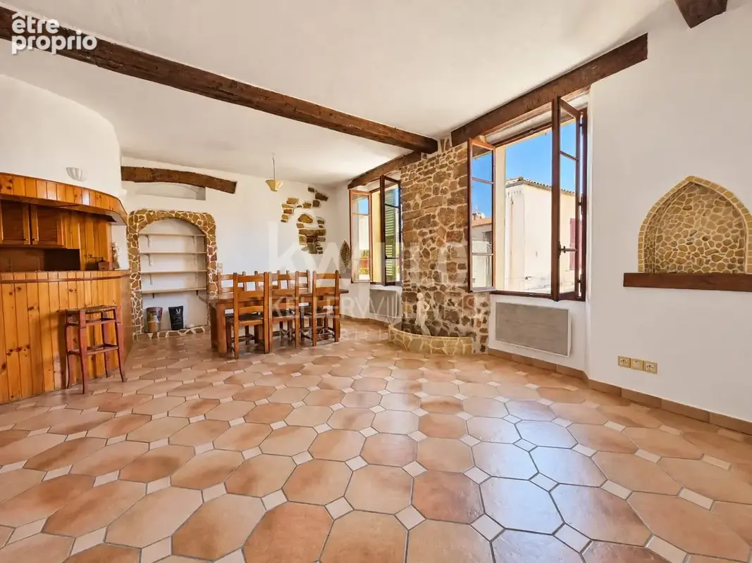 Appartement à VALLAURIS