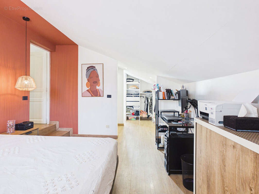 Maison familiale de 140m2 sur 1100 m2 de terrain - photo 14