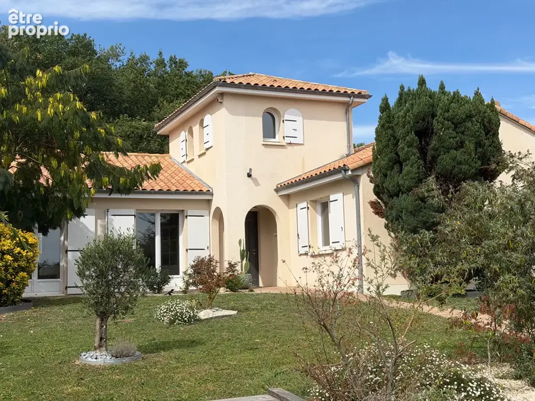 Maison Saint Benoit 11 pièce(s) 240 m2 - photo 3