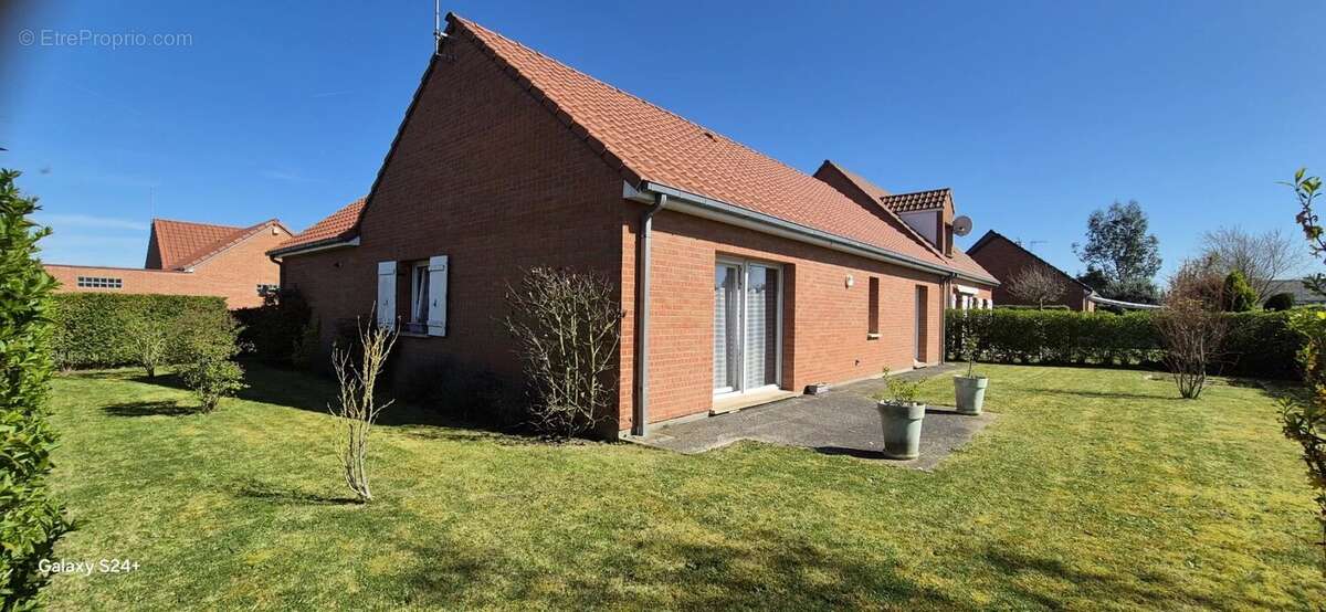 Maison à WERVICQ-SUD