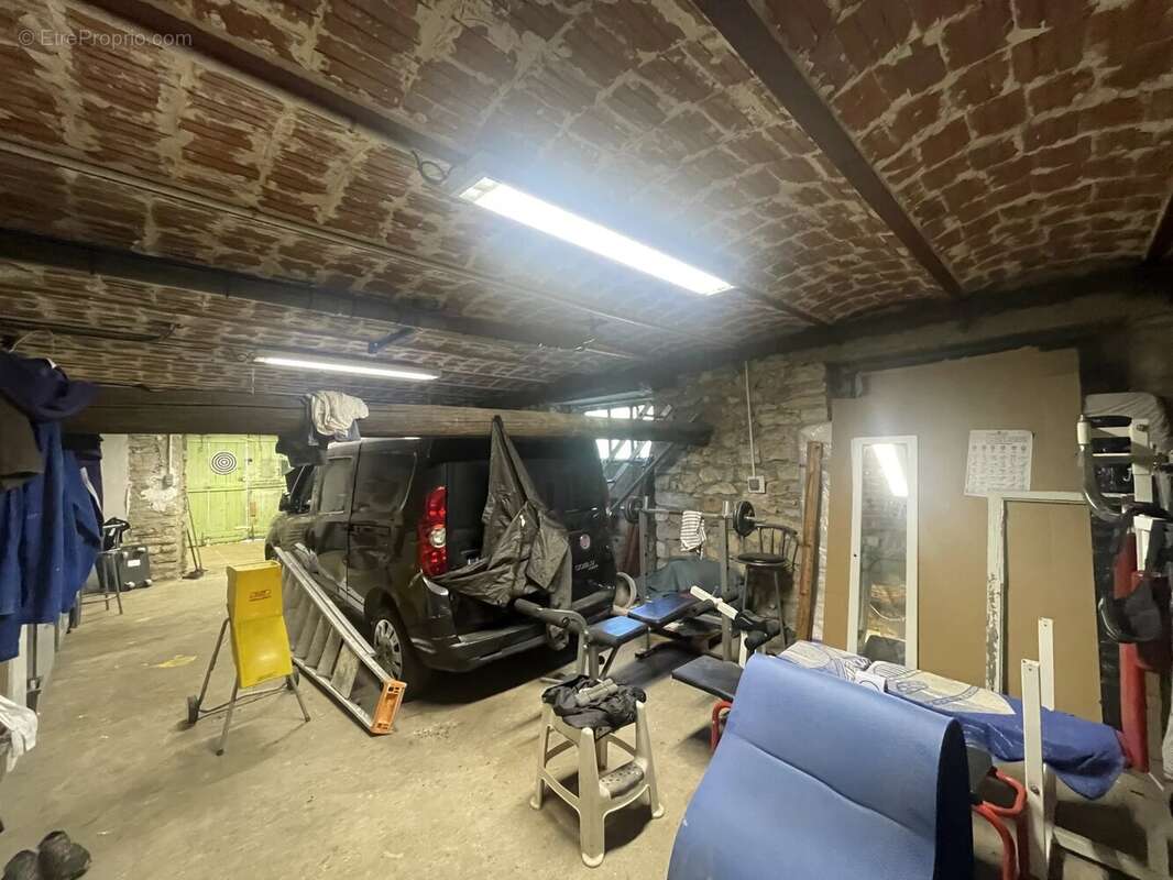 Maison à SAINT-PRIVAT-DES-VIEUX