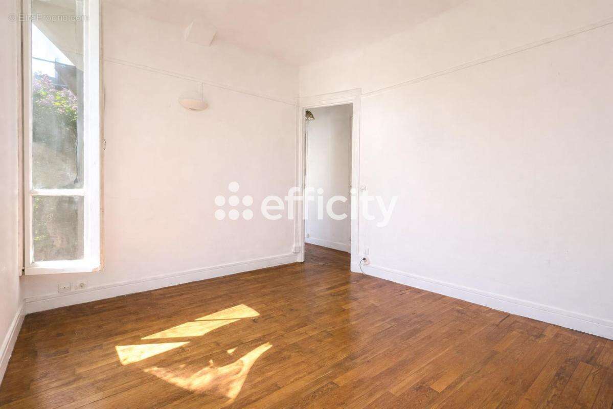 Appartement à CHAVILLE