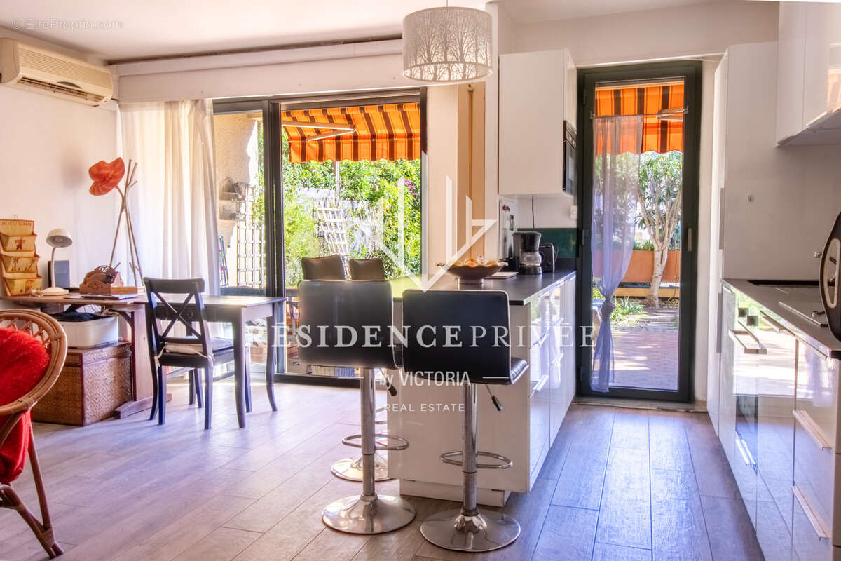 Appartement à HYERES