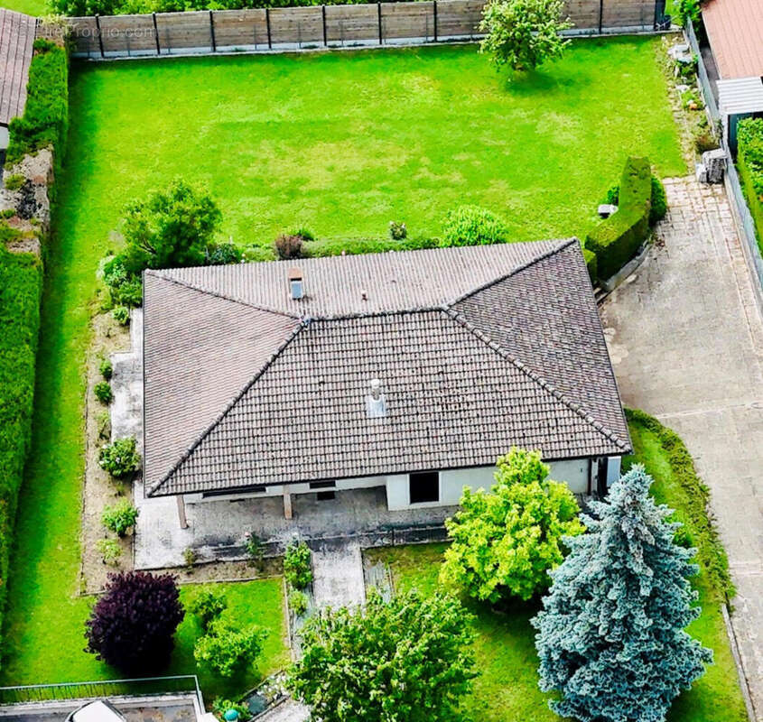 1 maison - Maison à FEIGERES