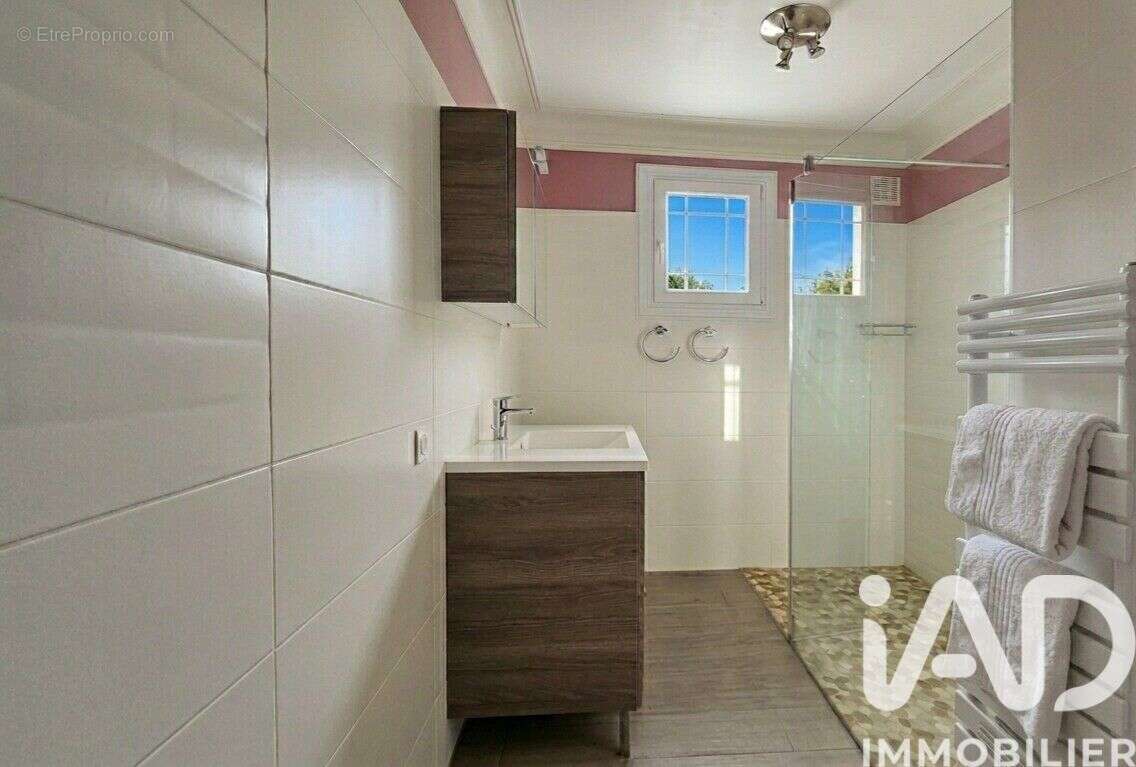 Photo 7 - Maison à SAINT-JULIEN-DE-CONCELLES