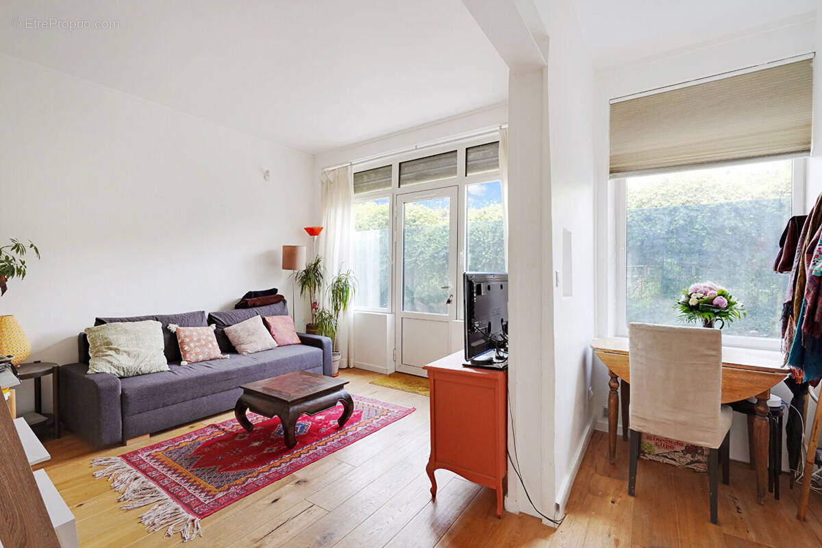 Appartement à PARIS-11E