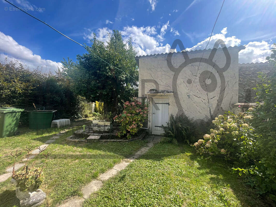 Maison à FAREMOUTIERS