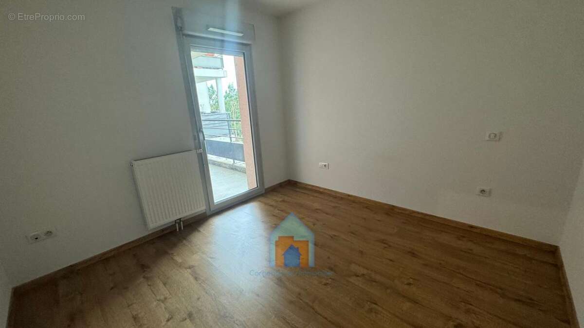 Appartement à CORNEBARRIEU