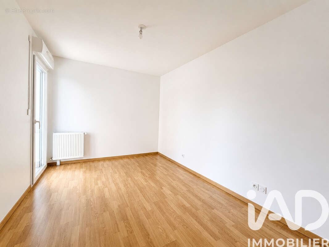 Appartement 39 m² à Noisy-Le-Grand  - photo 3