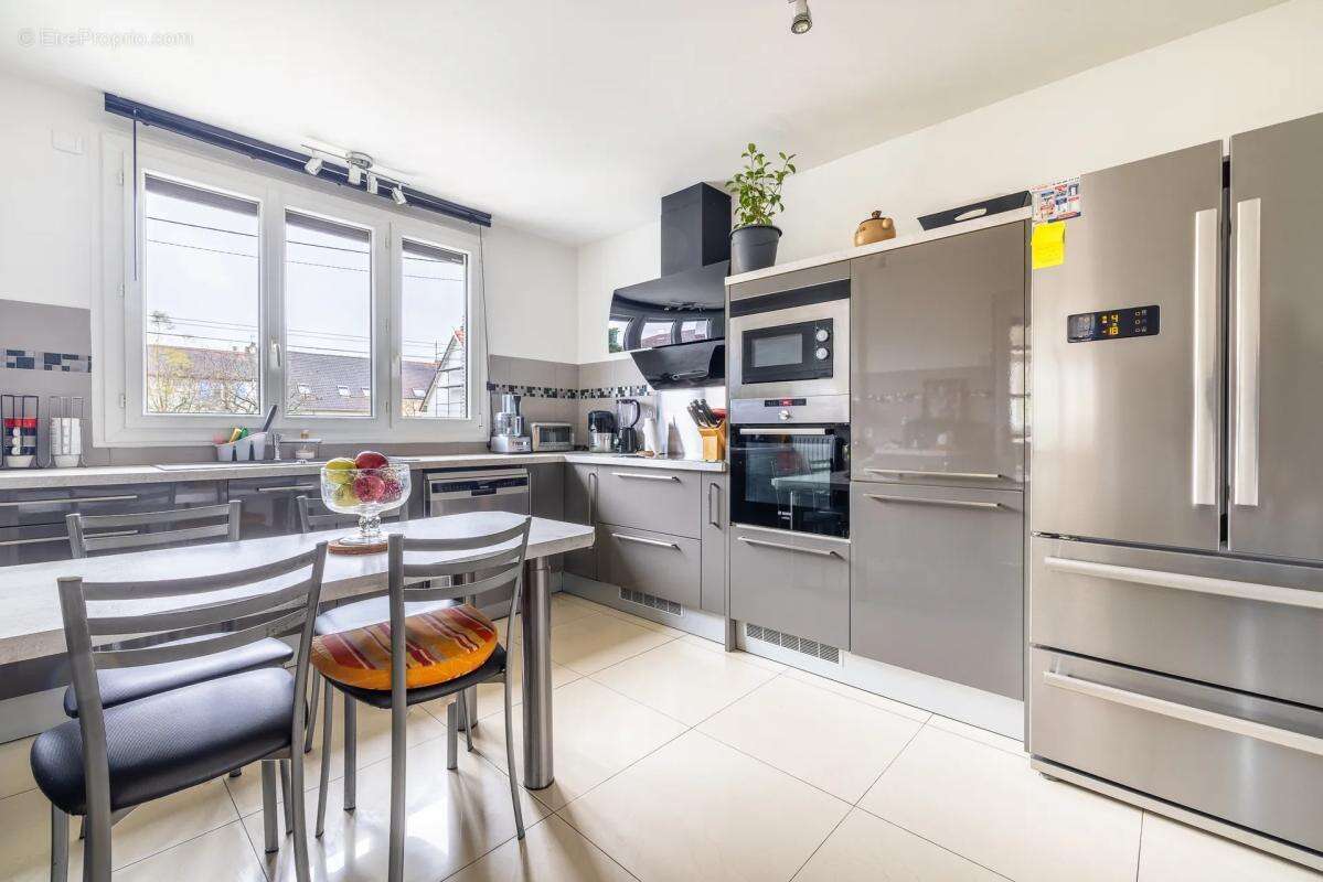 Maison à ORMESSON-SUR-MARNE