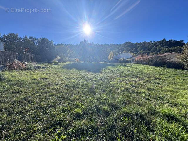Terrain à SAINT-PAUL-LES-DURANCE
