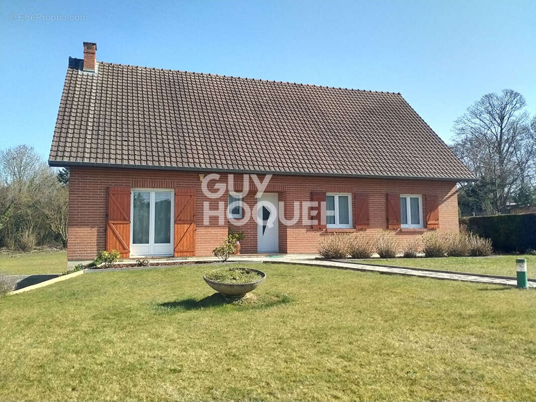 Maison à ROISEL