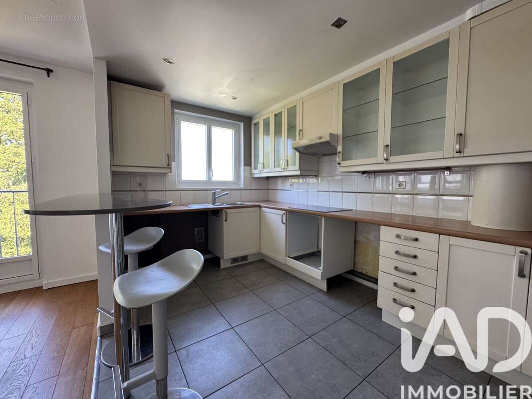 Photo 8 - Appartement à LOUVECIENNES