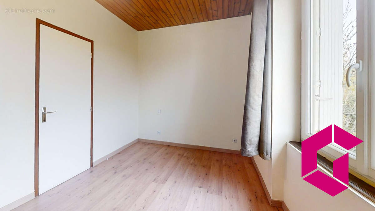 Maison à MAZET-SAINT-VOY