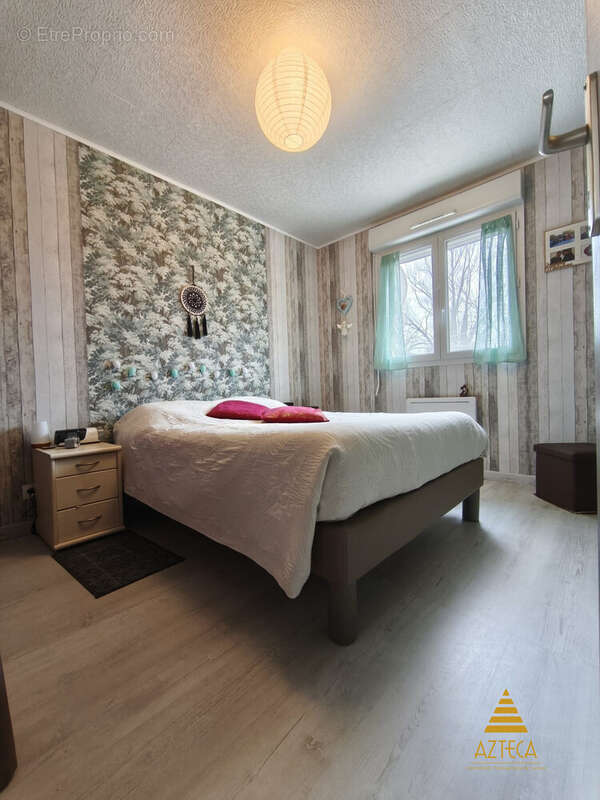 Maison à HONNECOURT-SUR-ESCAUT