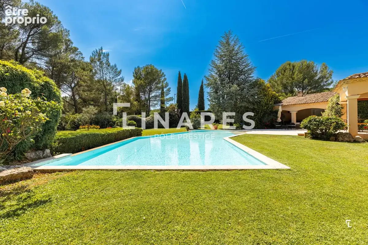 LA PROVENÇALE  – Maison provençale de 200m2  - Piscine - Terrain de 4000m2 - Potentiel constructible - Aix-en-Provence - photo 17