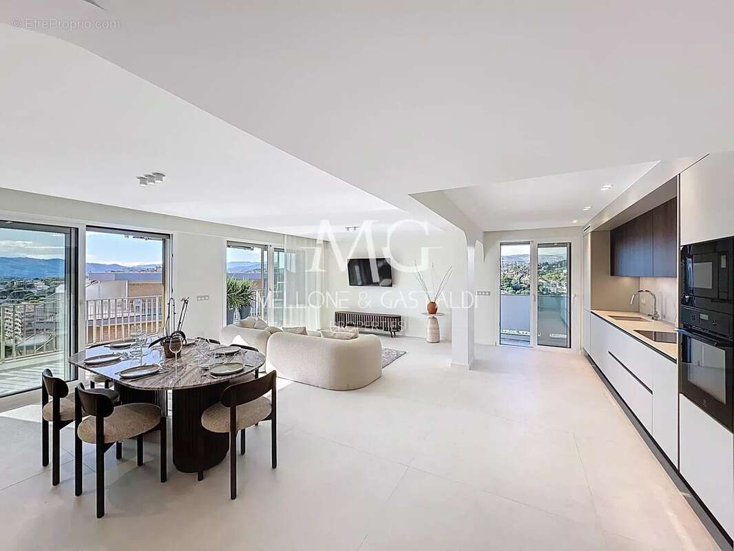 Appartement à LE CANNET