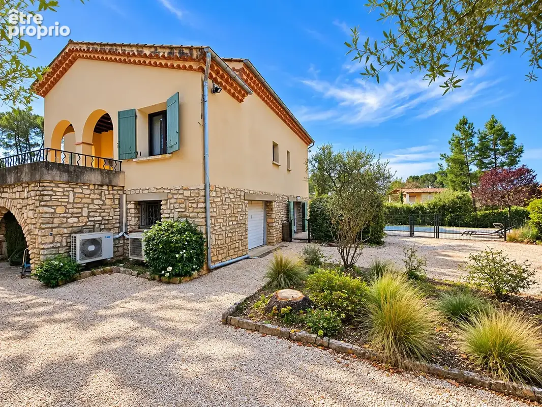 Maison à ROUSSILLON