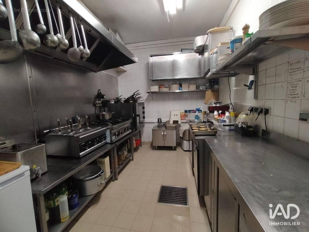 Photo 1 - Commerce à SAINT-MAUR-DES-FOSSES