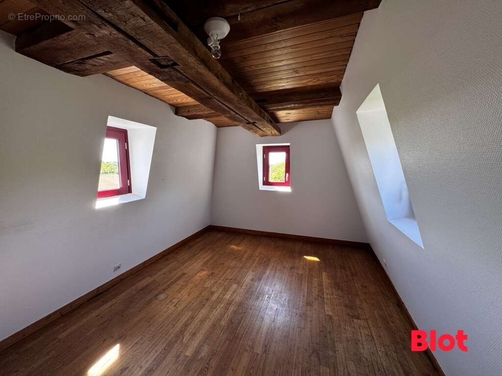 Appartement à DOMLOUP