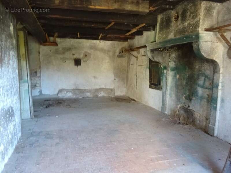 Maison à DOMPIERRE-LES-ORMES