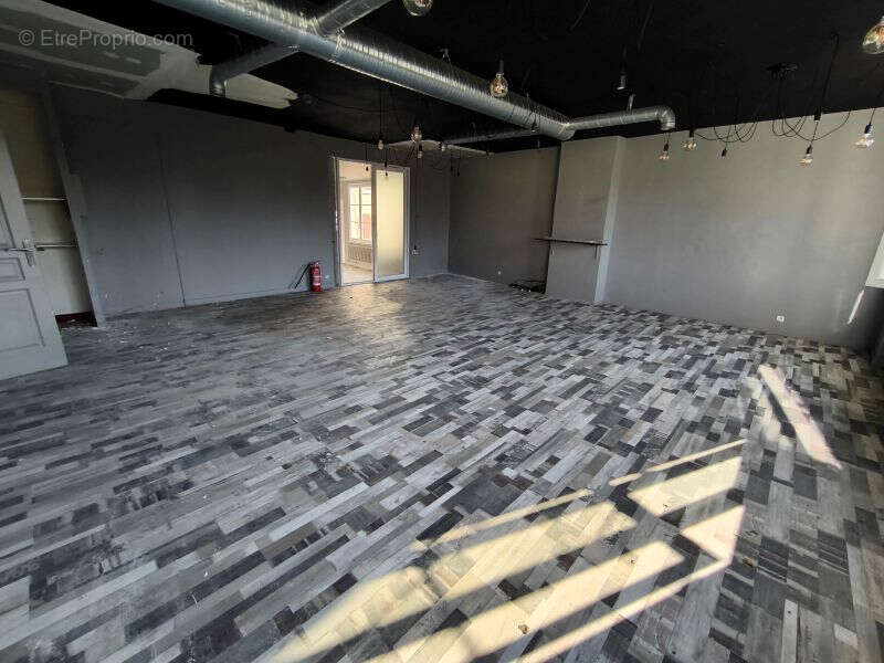 Commerce à CHATEAU-THIERRY